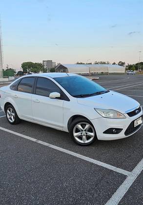 FORD FOCUS 1.6 GL SEDAN 16V FLEX 4P MANUAL